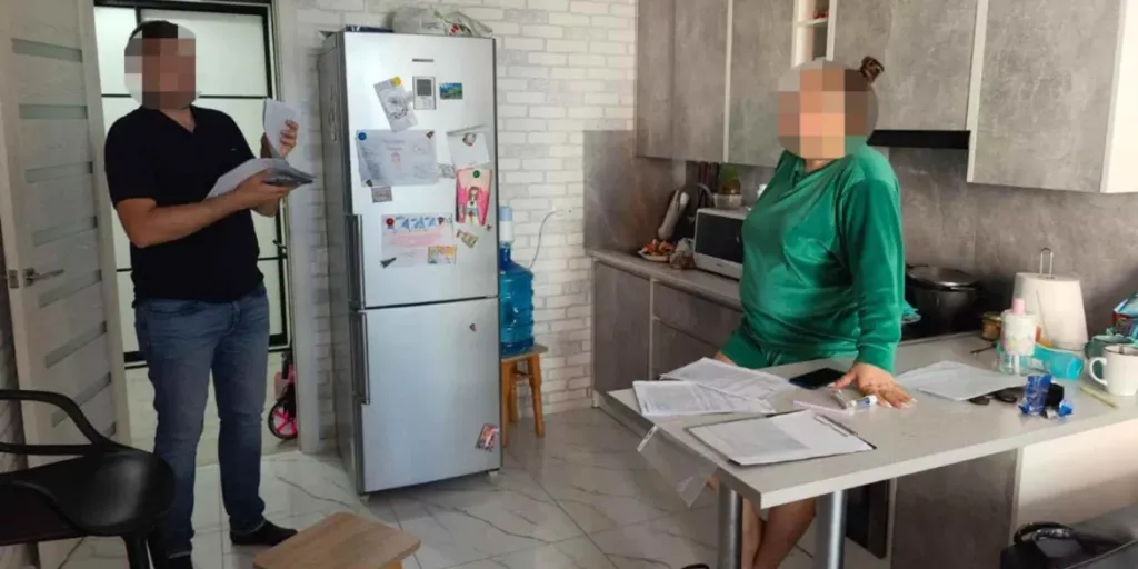 Трьом вінничанкам оголосили підозру за перешкоджання роботі ТЦК біля стадіону