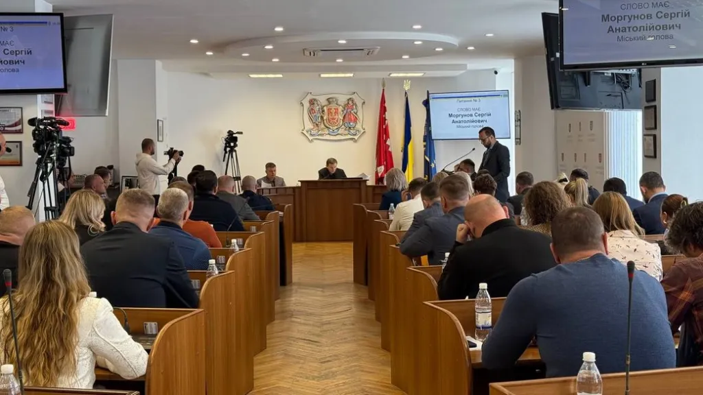 Сесія Вінницької міськради: фінансування оборони, підтримка бізнесу та плани для кінотеатру “Росія”