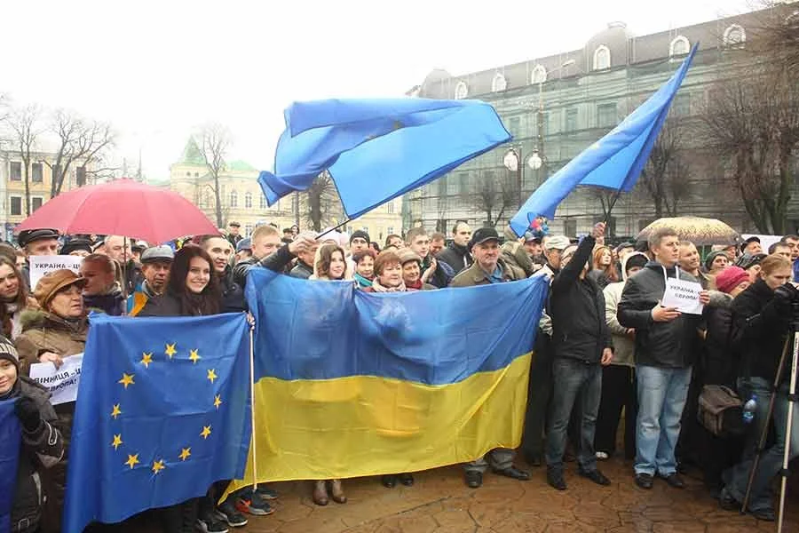 День Гідності і Свободи: роздуми про вибір, жертовність та незламність українців