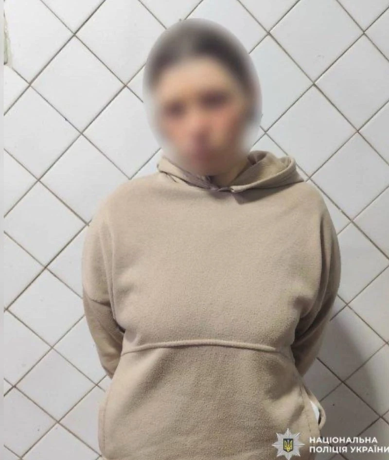 Знімала порно за участю малолітньої доньки, розбещуючи її