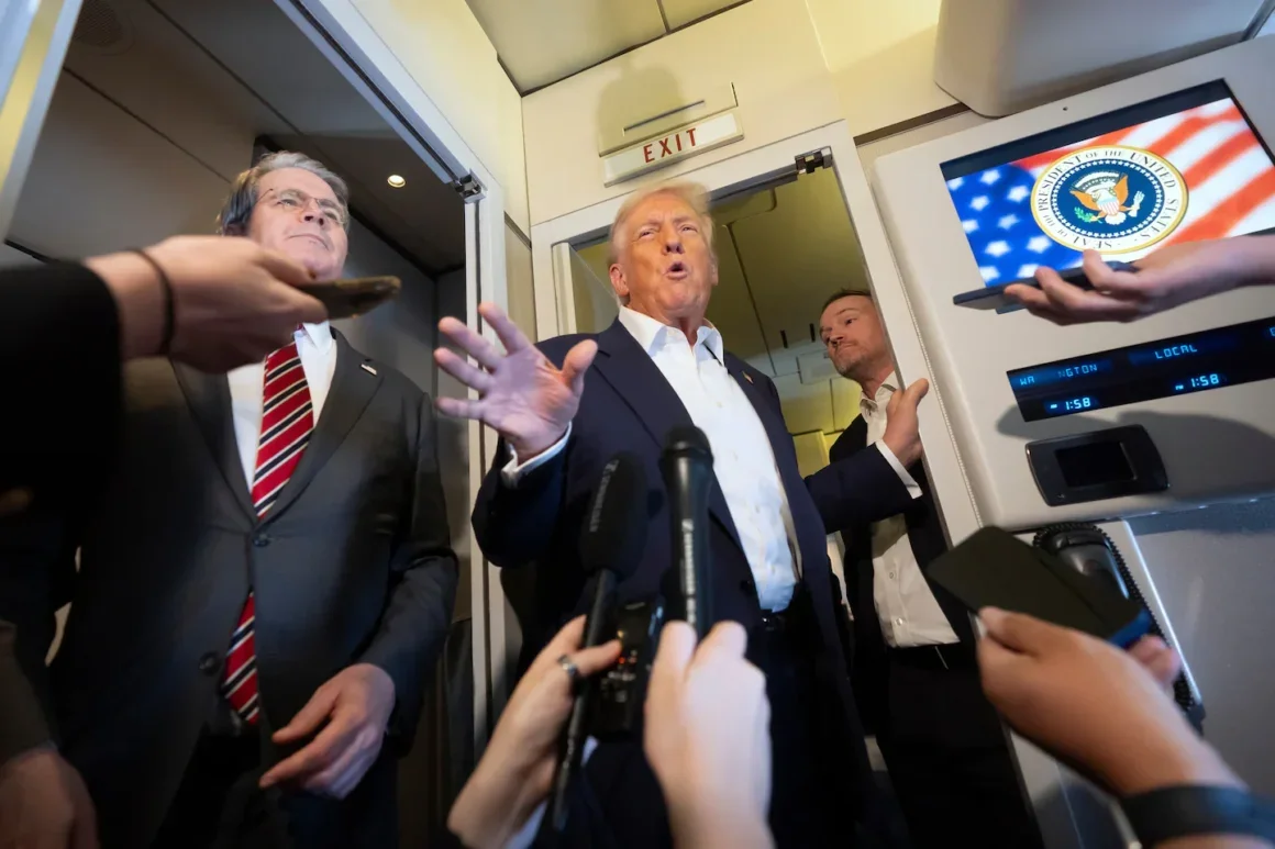 Трамп заявив про «шанс на угоду» щодо завершення війни та розкритикував корупцію в Україні