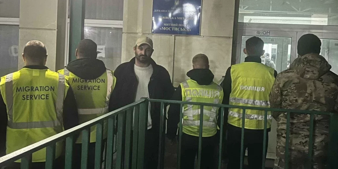 У Вінниці за один день примусово видворили громадянина Латвії