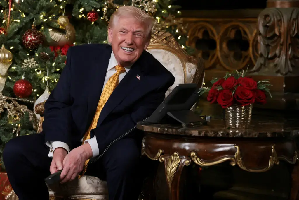 Зеленський готується до переговорів у Мар-а-Лаго: Трамп чекає проєкт миру з 20 пунктів