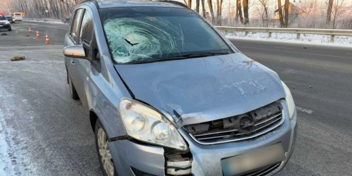 У Березині легковик збив пішохідку: жінку з травмами доправили до лікарні