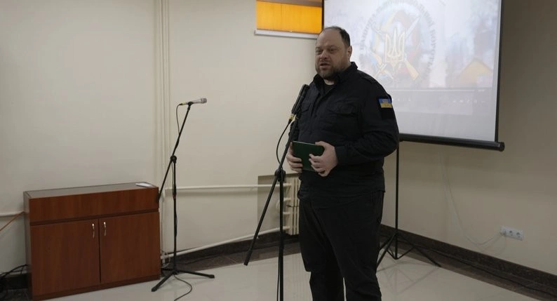 Книги з еміграції повернулися додому: у Тернополі відкрили унікальні фонди з Канади
