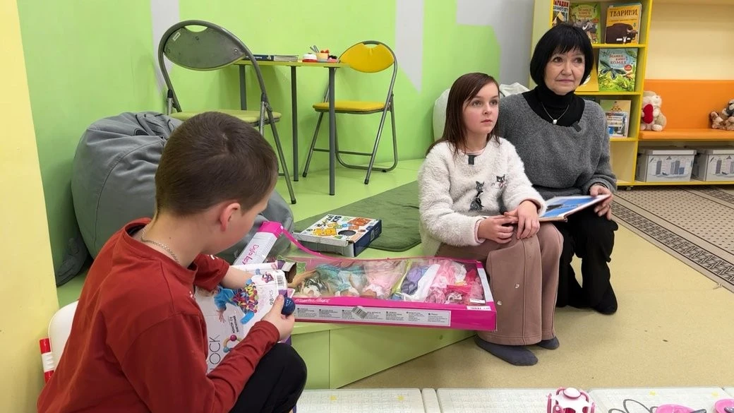Майже пів століття серед книжок: як лучанка створює простір затишку у бібліотеці