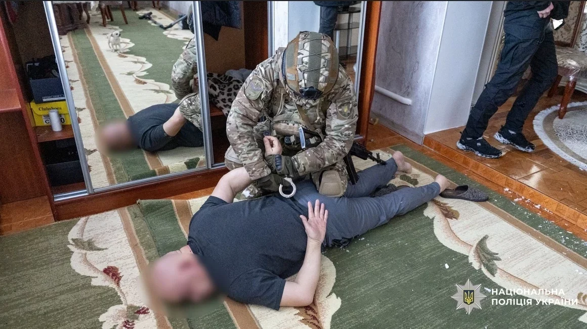 Під виглядом “магічної допомоги”: правоохоронці викрили шахрайську мережу, що виманювала гроші у родин військових