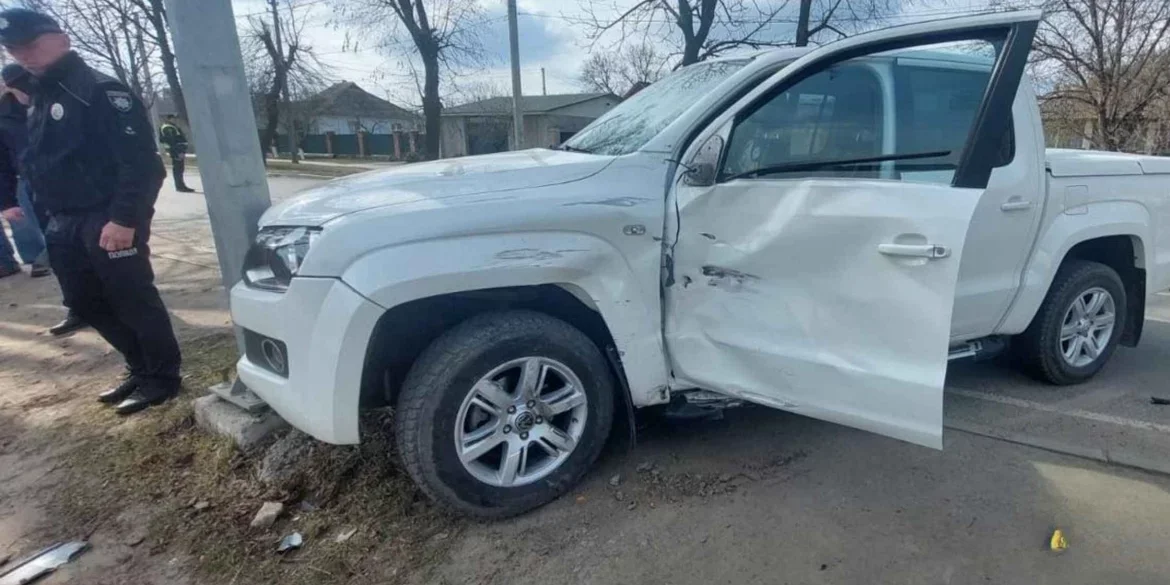 ДТП у Ямполі: двоє підлітків опинилися в лікарні після зіткнення з легковиком