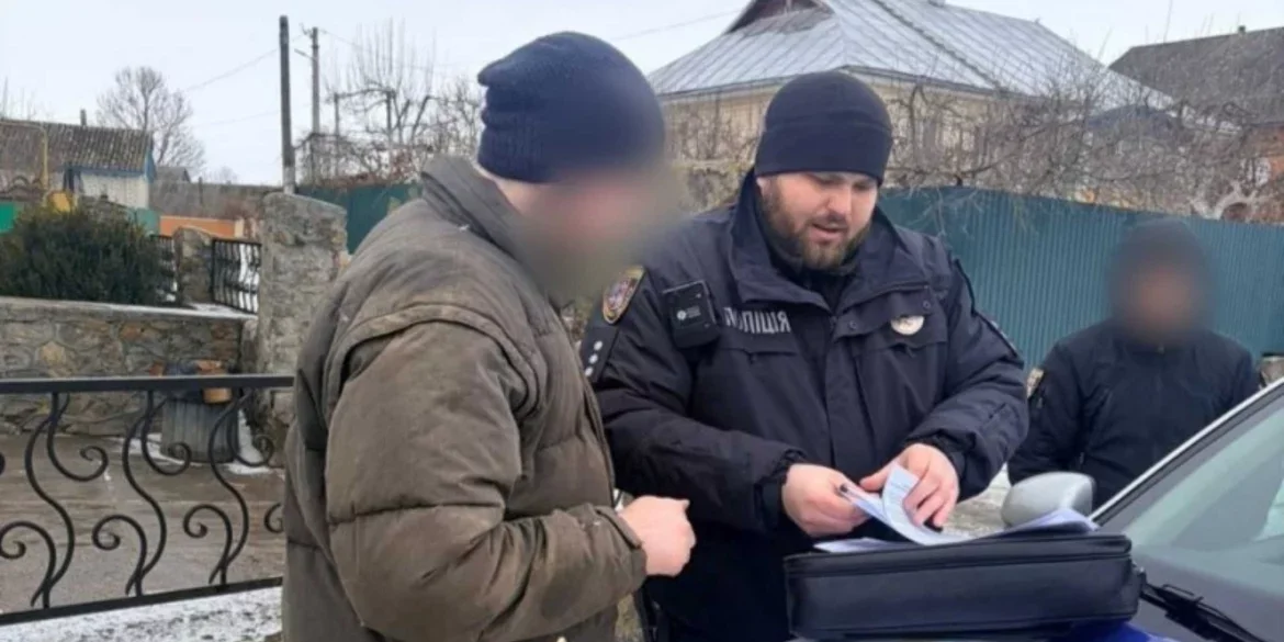 Викрав гроші за загиблого сина: на Вінниччині судитимуть чоловіка за цинічне шахрайство