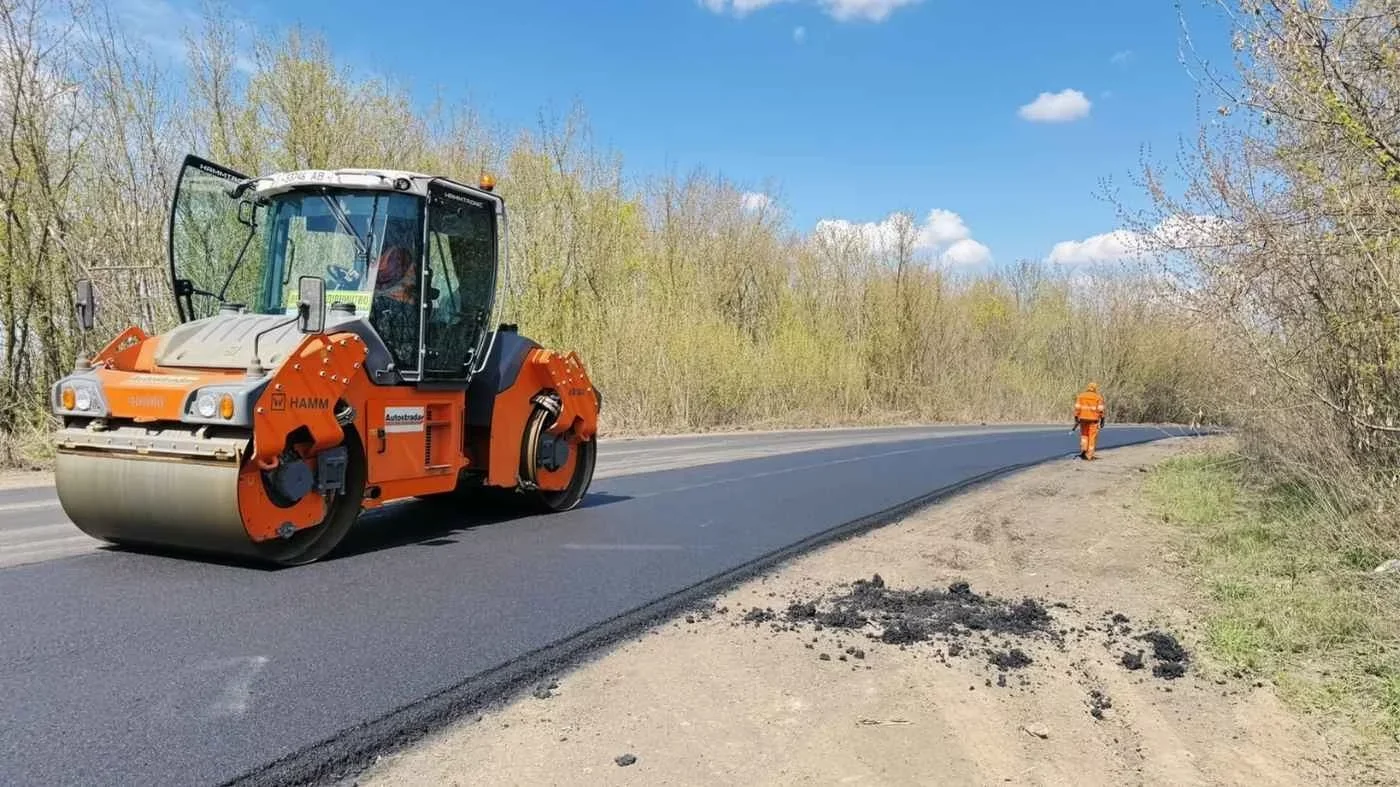 Ремонтні роботи на трасі Р-33 завершено: дорожники переходять на новий стратегічний об’єкт