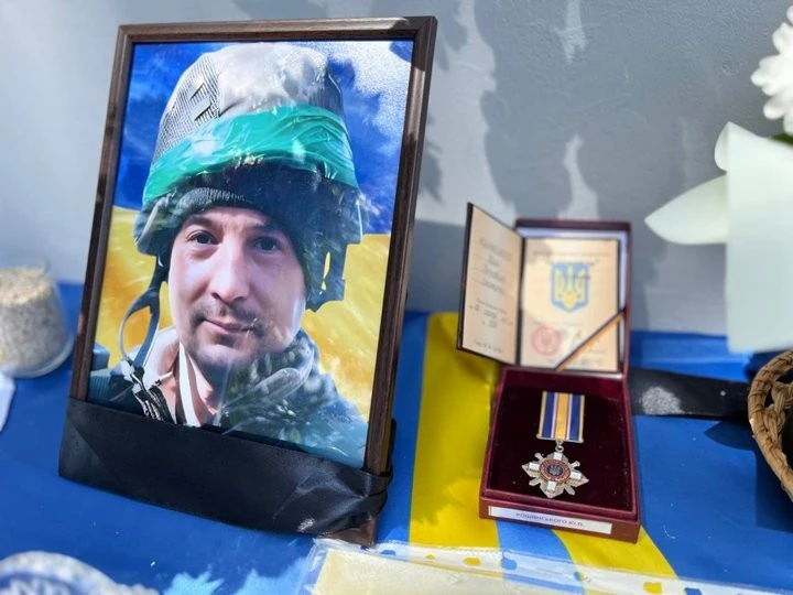 Орден посмертно та листи в нікуди: у Луцьку увічнили пам’ять про командира тероборони Юрія Кошинського