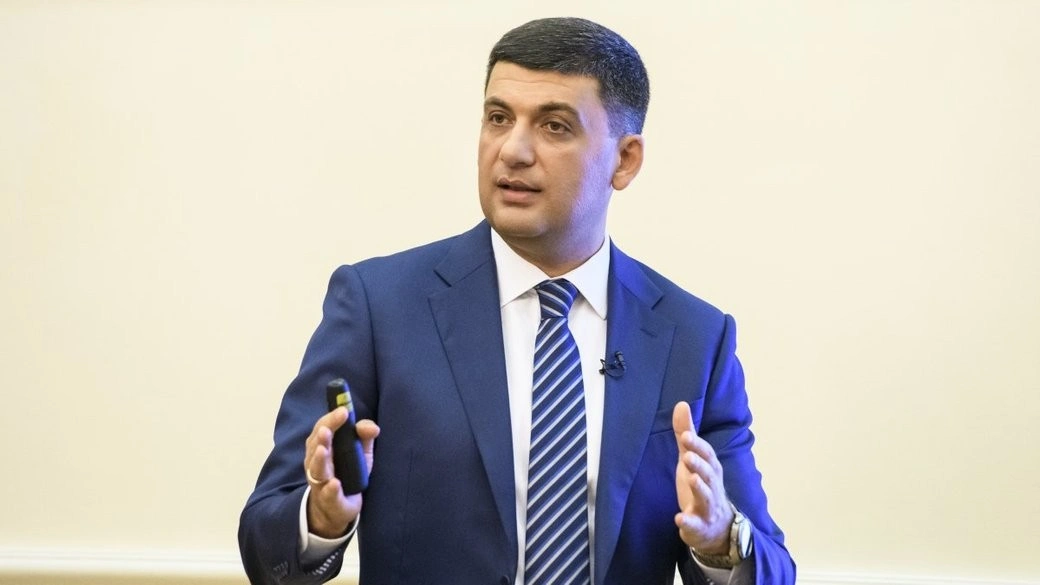 Політичний демарш триває: Володимир Гройсман повернув державну нагороду Варшаві