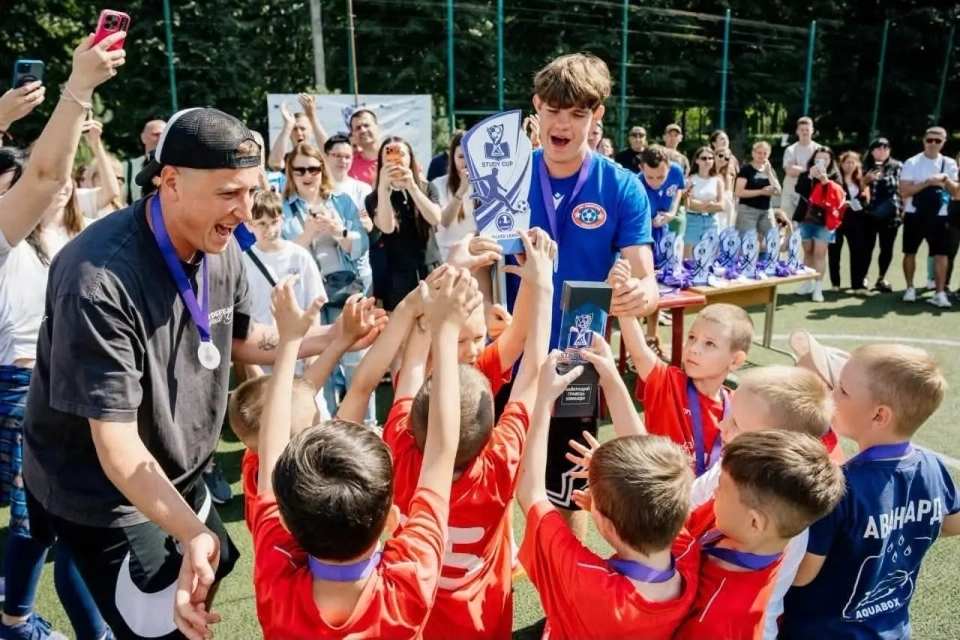 Сім громад Вінниччини зібралися на великі футбольні змагання у Ладижині
